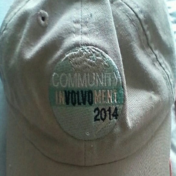 Volvo Community Services $15SZ 1 size+gift - Picture 2 of 4